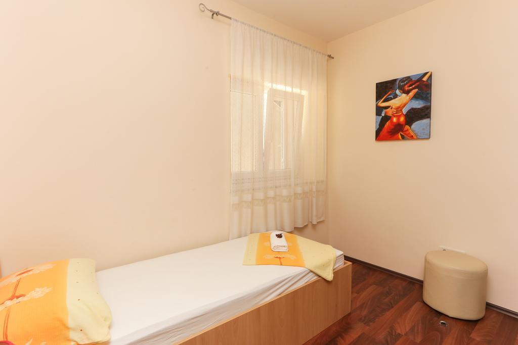 Stone House Apartment ดูบรอฟนิก ภายนอก รูปภาพ